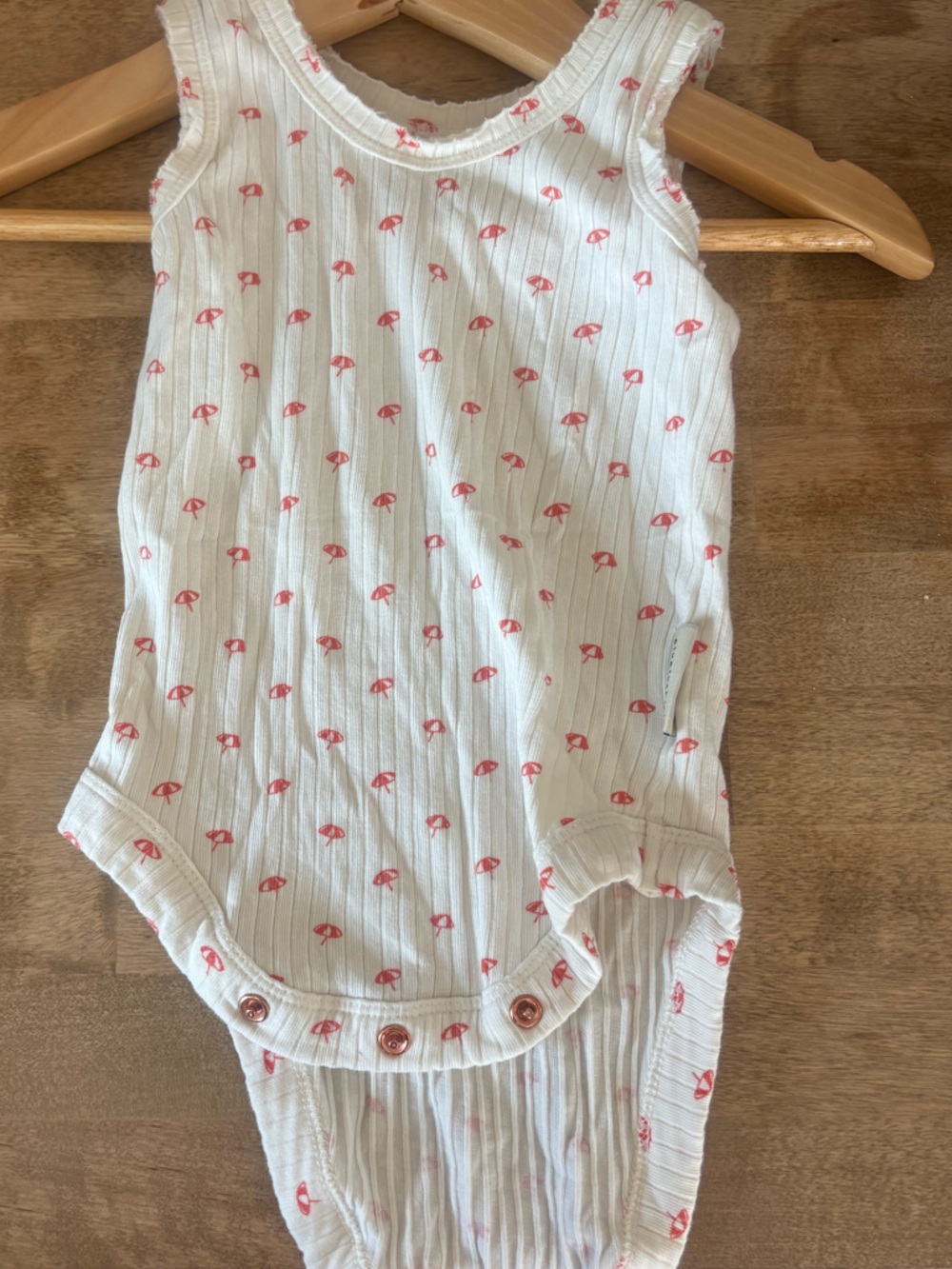 PiuPiuchick beach umbrella onesie